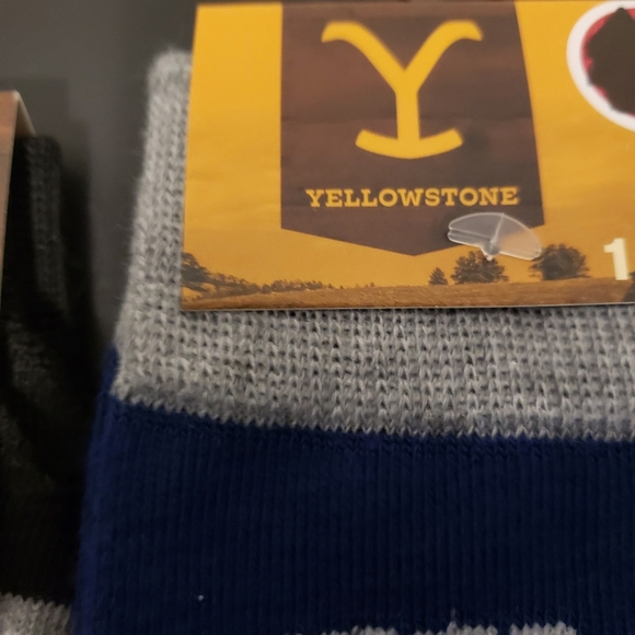 Yellowstone Train Station Crew Socks 2 Pair Men's (6-12 Shoe Size) NEW - Picture 5 of 5